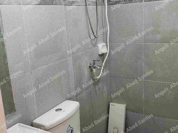 Townhouse in Quezon City Roxas near St Luke's Med Center, Skyway 3