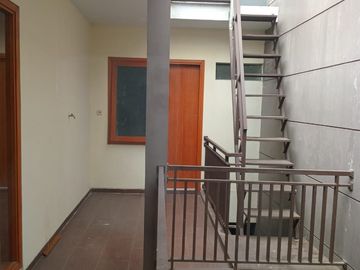 DIJUA RUMAH VILLA MINIMALIS SIAP HUNI SEJUK @ AREA LEMBANG BANDUNG UTARA