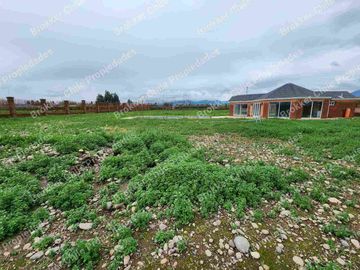 VENDO HERMOSA PARCELA  con QUINCHO/ PISCINA Y PERIMETRAL en talagante