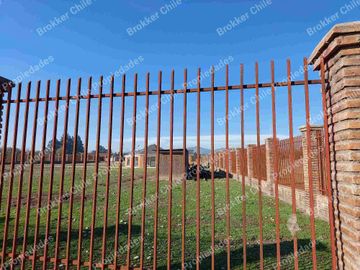 VENDO HERMOSA PARCELA  con QUINCHO/ PISCINA Y PERIMETRAL en talagante