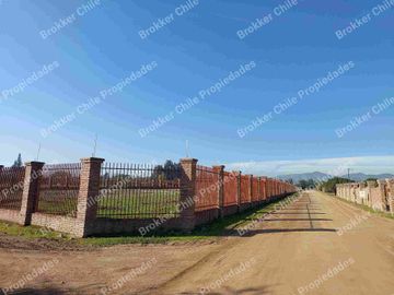 VENDO HERMOSA PARCELA  con QUINCHO/ PISCINA Y PERIMETRAL en talagante
