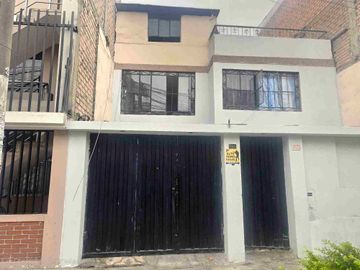 Vendo Casa 160 m2 en Los Olivos