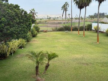 Vendo Hermosa Casa 2 Plantas en La Encantada de Villa