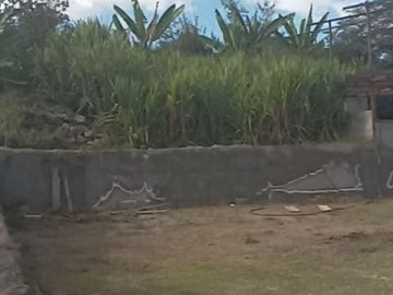 Terreno en venta en Nayon