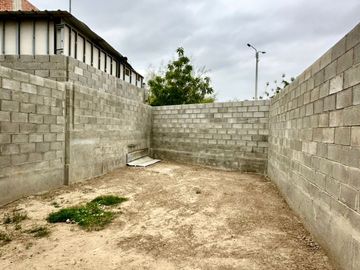 CASA EN VENTA – CONDOMINIO. LOS PARQUES DE PIURA