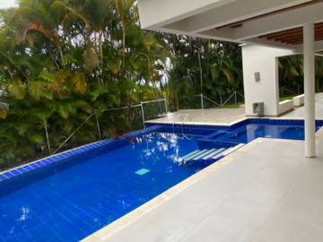 Renta de Casa Campestre en sector El Tigre, Pereira