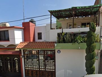Venta de Casa Cuarto Sol 38, MZ 048, Parques, 54720 Cuautitlán Izcalli, Méx., México