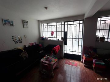 SE VENDE CASA EN SAN JUAN DE LURIGANCHO