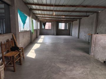 SE VENDE CASA EN SAN JUAN DE LURIGANCHO