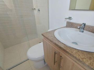 Apartamento en Venta en Riascos, Moderno con Piscina, Santa Marta