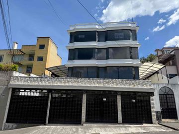 Edificio de venta en Iñaquito Alto, Quito, Ecuador