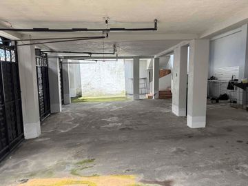 Edificio de venta en Iñaquito Alto, Quito, Ecuador