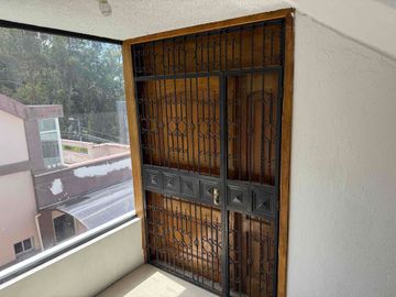 Edificio de venta en Iñaquito Alto, Quito, Ecuador