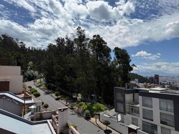 Edificio de venta en Iñaquito Alto, Quito, Ecuador