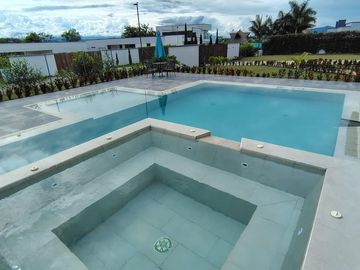 Renta amplia Casa Campestre en Parcelación Cerrada, Cerritos Pereira