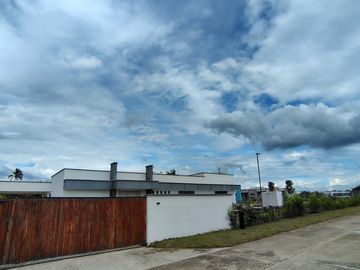 Renta amplia Casa Campestre en Parcelación Cerrada, Cerritos Pereira