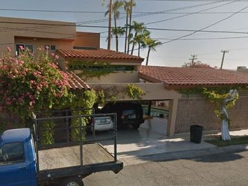VENTA DE CASA EN MEXICALI EN LA COLONIA JARDINES DEL LAGO
