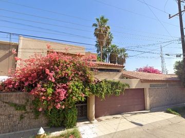 VENTA DE CASA EN MEXICALI EN LA COLONIA JARDINES DEL LAGO