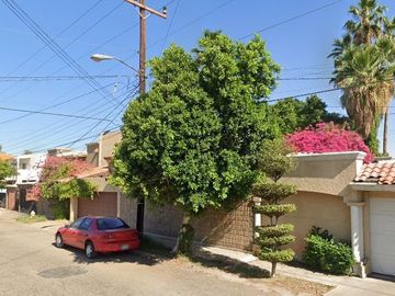 VENTA DE CASA EN MEXICALI EN LA COLONIA JARDINES DEL LAGO