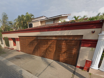 VENTA DE CASA EN PUERTO VALLARTA, COL MARINA VALLARTA
