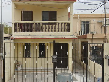 GRAN VENTA DE LINDA CASA A PRECIO DE REMATE CERCA DE WALMART MONCLOVA