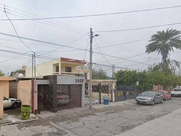 GRAN VENTA DE LINDA CASA A PRECIO DE REMATE CERCA DE WALMART MONCLOVA