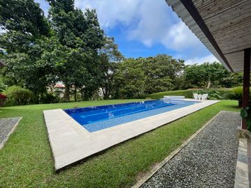 Casa Campestre en venta - Sector Club Campestre Armenia