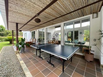 Casa Campestre en venta - Sector Club Campestre Armenia