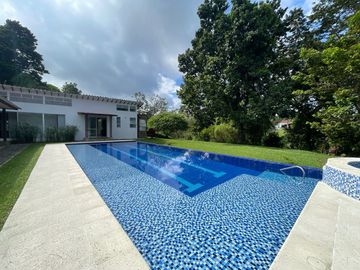Casa Campestre en venta - Sector Club Campestre Armenia