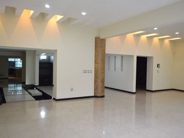 Ubicadísima residencia en Country Club