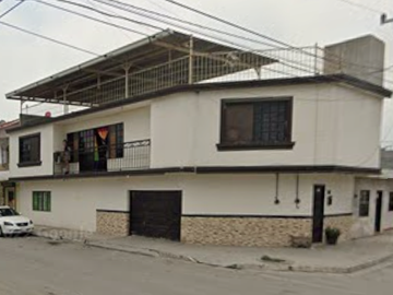CASA en Venta hermosa y grandísima!! en MONTERREY