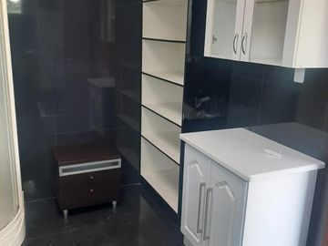 CASA EN VENTA 3 DORMITORIOS URB PRIVADA EN CUMBAYA