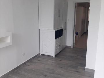 CASA EN VENTA 3 DORMITORIOS URB PRIVADA EN CUMBAYA