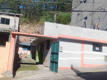 VENTA TERRENO 200M CON 2 CASAS Y 2 FRENTES CHILLOGALLO