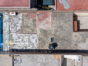 Casa de una planta con Amplio Terreno cerca de Prol Av Guadalupe y Prol Mariano Otero
