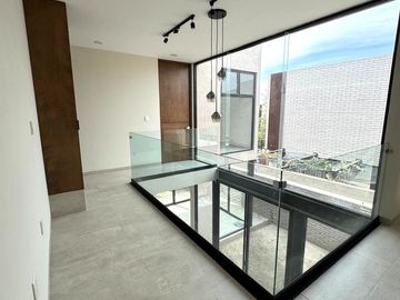 CASA EN VENTA EN EXCLUSIVO FRACCIONAMIENTO EN LEÓN GTO ZONA DE GRAN PLUSVALÍA