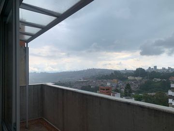 VENDO PRECIOSO Y MUY AMPLIO APARTAMENTO PENTHOUSE DE 200M2 MAS 105M2 EN TERRAZAS EN SECTOR PALERMO CON ASCENSOR