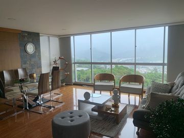 VENDO PRECIOSO Y MUY AMPLIO APARTAMENTO PENTHOUSE DE 200M2 MAS 105M2 EN TERRAZAS EN SECTOR PALERMO CON ASCENSOR