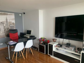 VENDO PRECIOSO Y MUY AMPLIO APARTAMENTO PENTHOUSE DE 200M2 MAS 105M2 EN TERRAZAS EN SECTOR PALERMO CON ASCENSOR