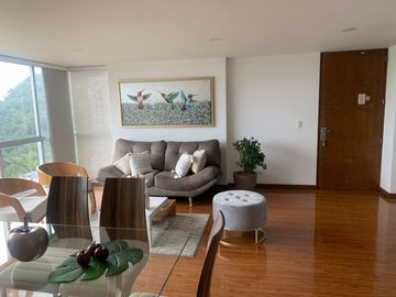 VENDO PRECIOSO Y MUY AMPLIO APARTAMENTO PENTHOUSE DE 200M2 MAS 105M2 EN TERRAZAS EN SECTOR PALERMO CON ASCENSOR
