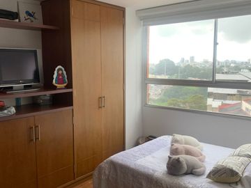 VENDO PRECIOSO Y MUY AMPLIO APARTAMENTO PENTHOUSE DE 200M2 MAS 105M2 EN TERRAZAS EN SECTOR PALERMO CON ASCENSOR