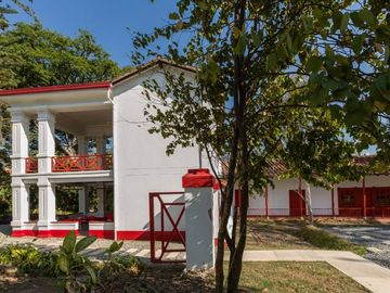 VENTA DE APARTAMENTO EN HACIENDA NIQUIA CERCA A LA ESTACION DEL METRO VIVIRAS COMO EN UN CLUB
