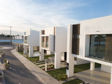 VENTA DE CASA EN ENSENADA