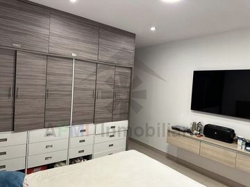 VENTA DE CASA AMPLIA CON PISCINA EN CHICLAYO LA VICTORIA