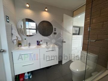 VENTA DE CASA MODERNA EN EL CENTRO DE CHICLAYO