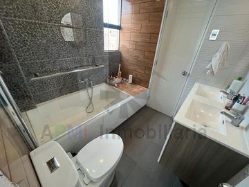 VENTA DE CASA MODERNA EN EL CENTRO DE CHICLAYO
