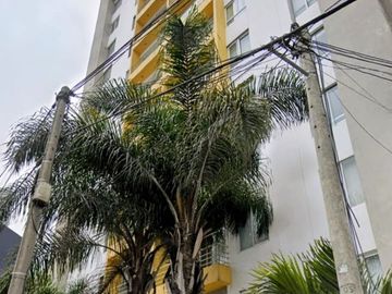 Dptos., 102 m2, estreno, vista panorámica, 2 dorms, 2 baños, 1 estac.