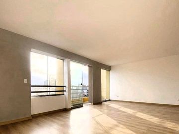 Dptos., 102 m2, estreno, vista panorámica, 2 dorms, 2 baños, 1 estac.