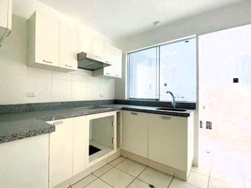 Dptos., 102 m2, estreno, vista panorámica, 2 dorms, 2 baños, 1 estac.