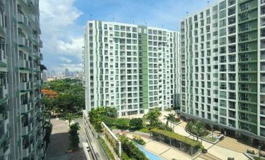 2 Bedroom rent to own condo for sale in Palm beach West pasay city neat OKADA, Manila Tytana College